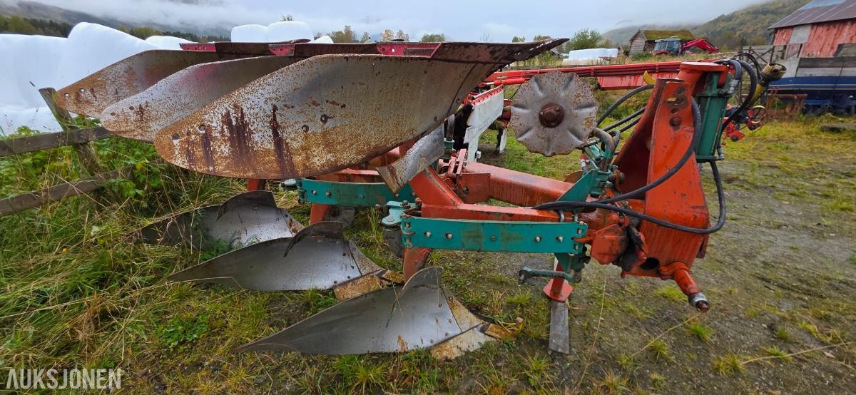 1 Kvernland 3 skjærs vendeplog