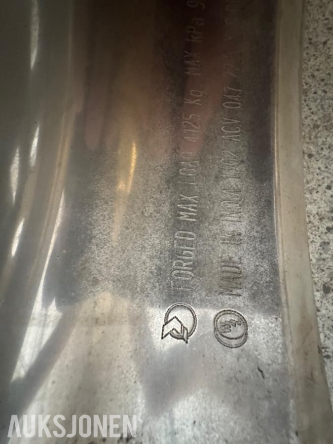 Xlite 22.5x9.00 aluminiums felger til buss / 8stk