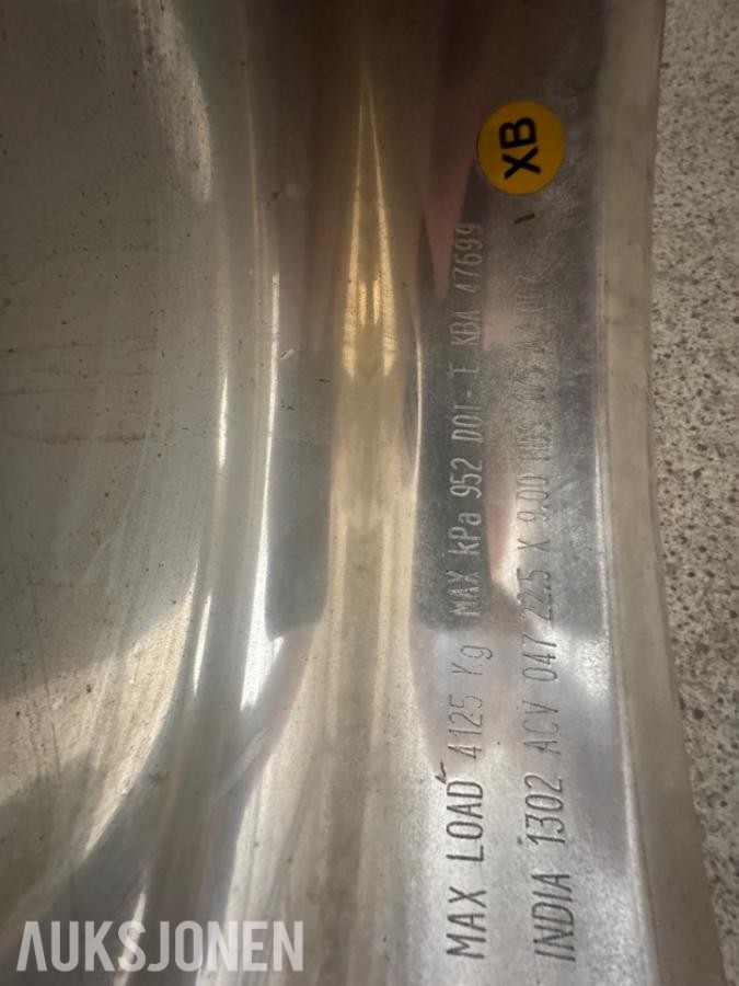 Xlite 22.5x9.00 aluminiums felger til buss / 8stk