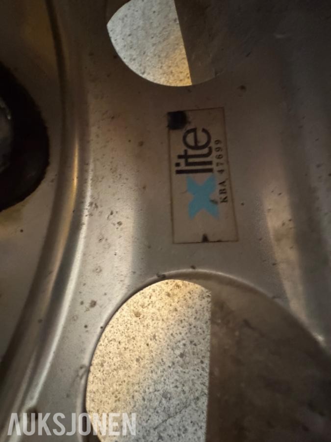 Xlite 22.5x9.00 aluminiums felger til buss / 8stk