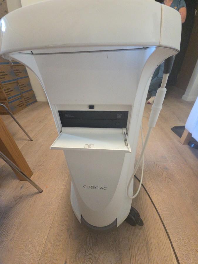 Sirona CEREC AC dental CAD/CAM skanner med intraoral kamera