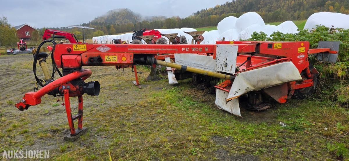 2003 Kuhn RC302 Slåmaskin