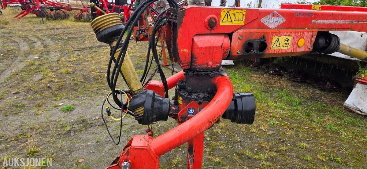 2003 Kuhn RC302 Slåmaskin