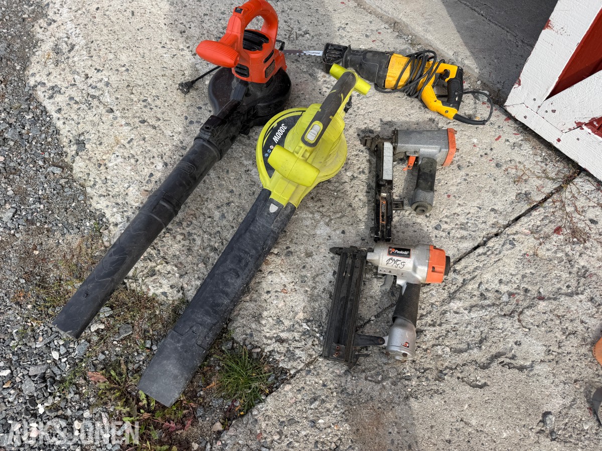 Verktøypakke - DeWalt/Paslode/Black&decker/Ryobi Bajonettsag, 2x spiker/krampepistoler, 2xløvblåsere