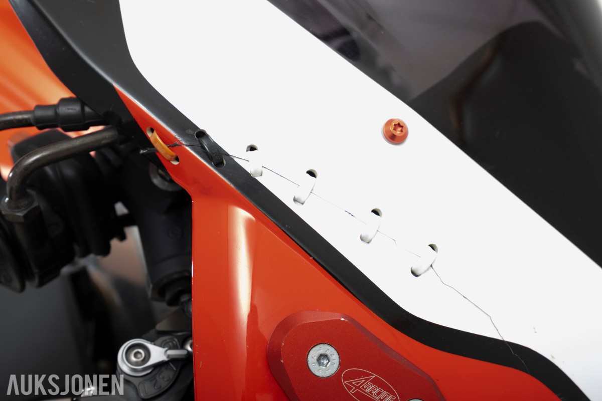 2009 Aprilia RSV 1000 - 180 HK - AKRAPOVIC
