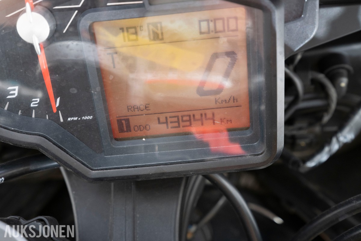 2009 Aprilia RSV 1000 - 180 HK - AKRAPOVIC