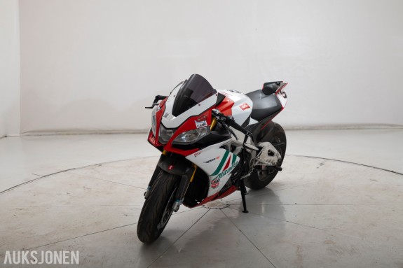 2009 Aprilia RSV 1000 - 180 HK - AKRAPOVIC 