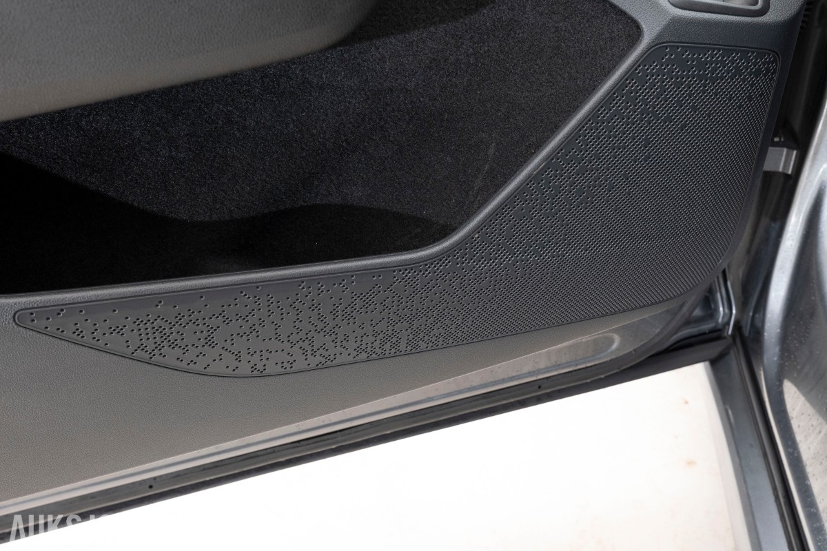 2023 Skoda ENYAQ iV80X 4X4 HENGERFESTE ACC MATRIX KAMERA PARKASSIST