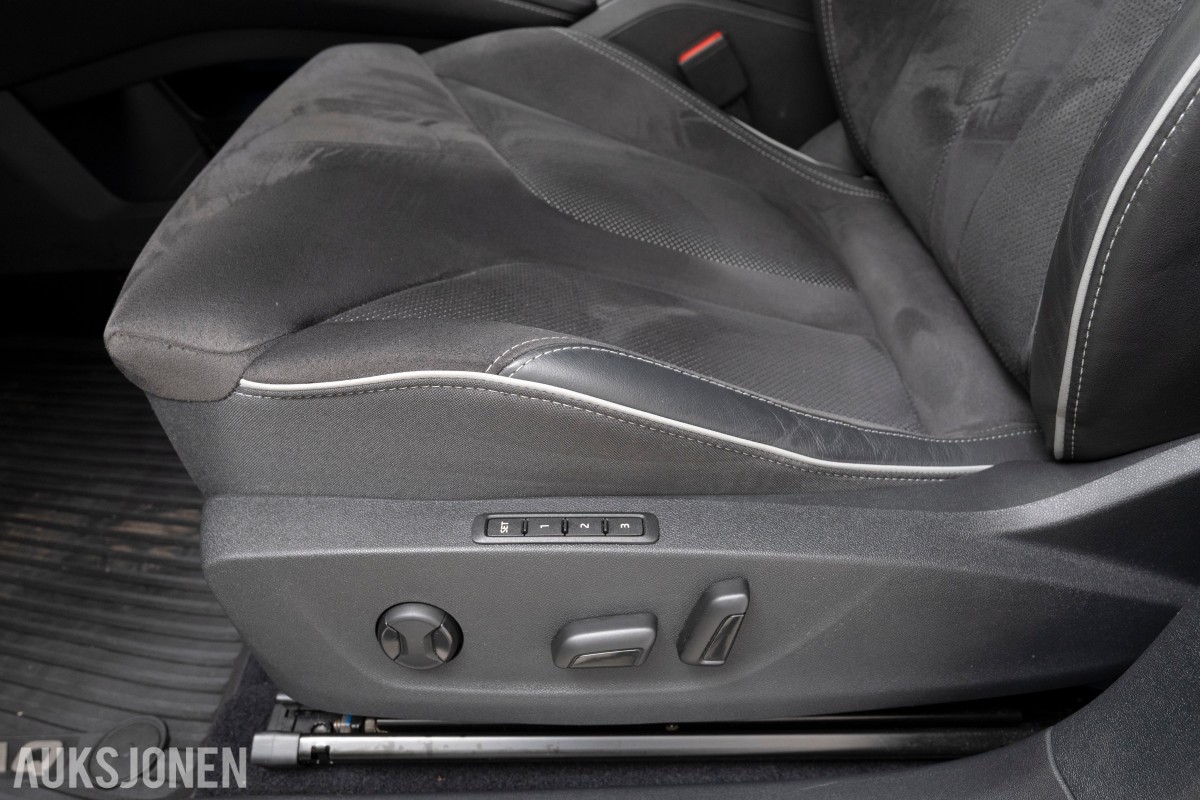 2023 Skoda ENYAQ iV80X 4X4 HENGERFESTE ACC MATRIX KAMERA PARKASSIST
