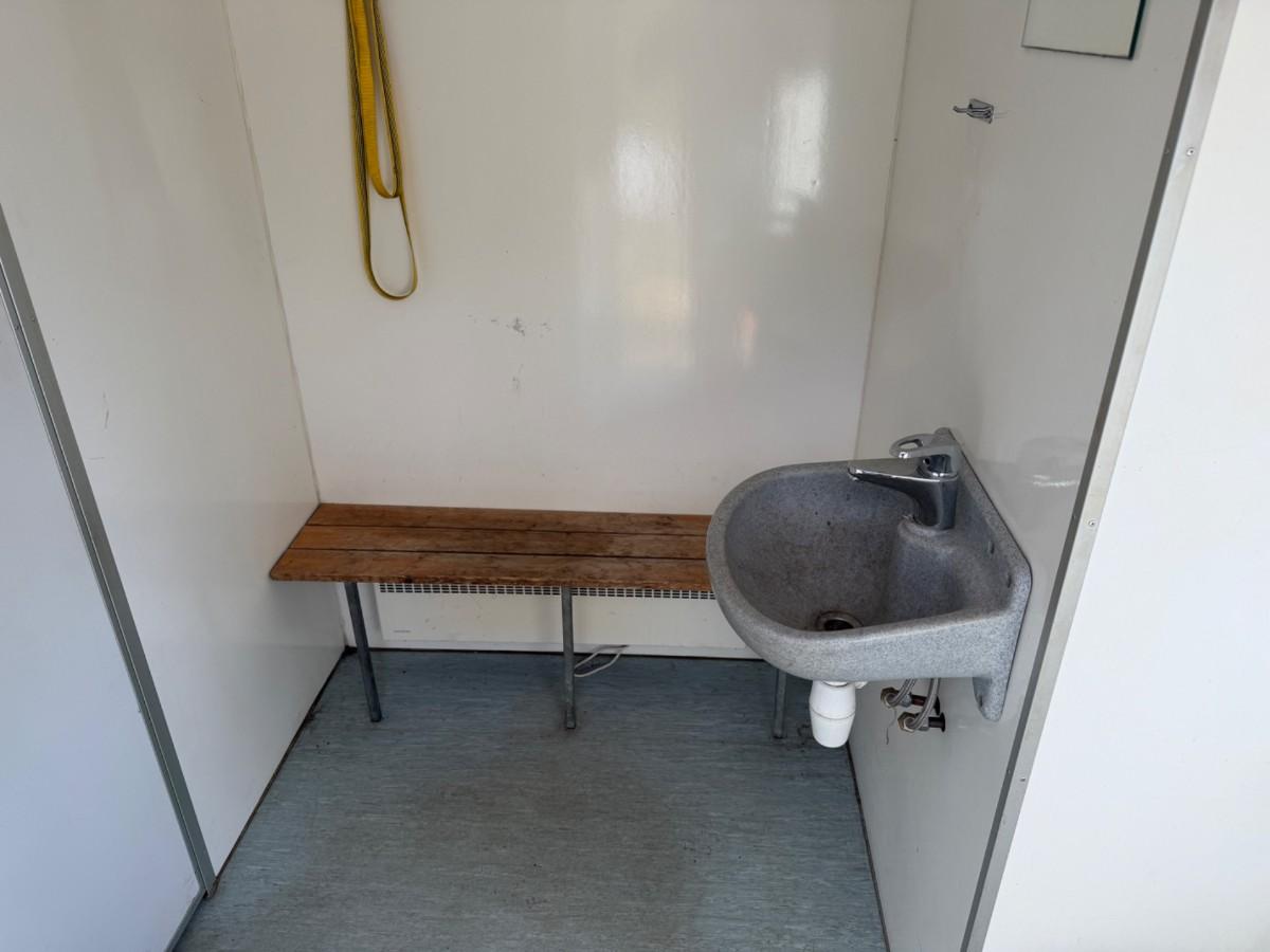 2007 Scanvogn 570 Mannskapsbrakke med WC