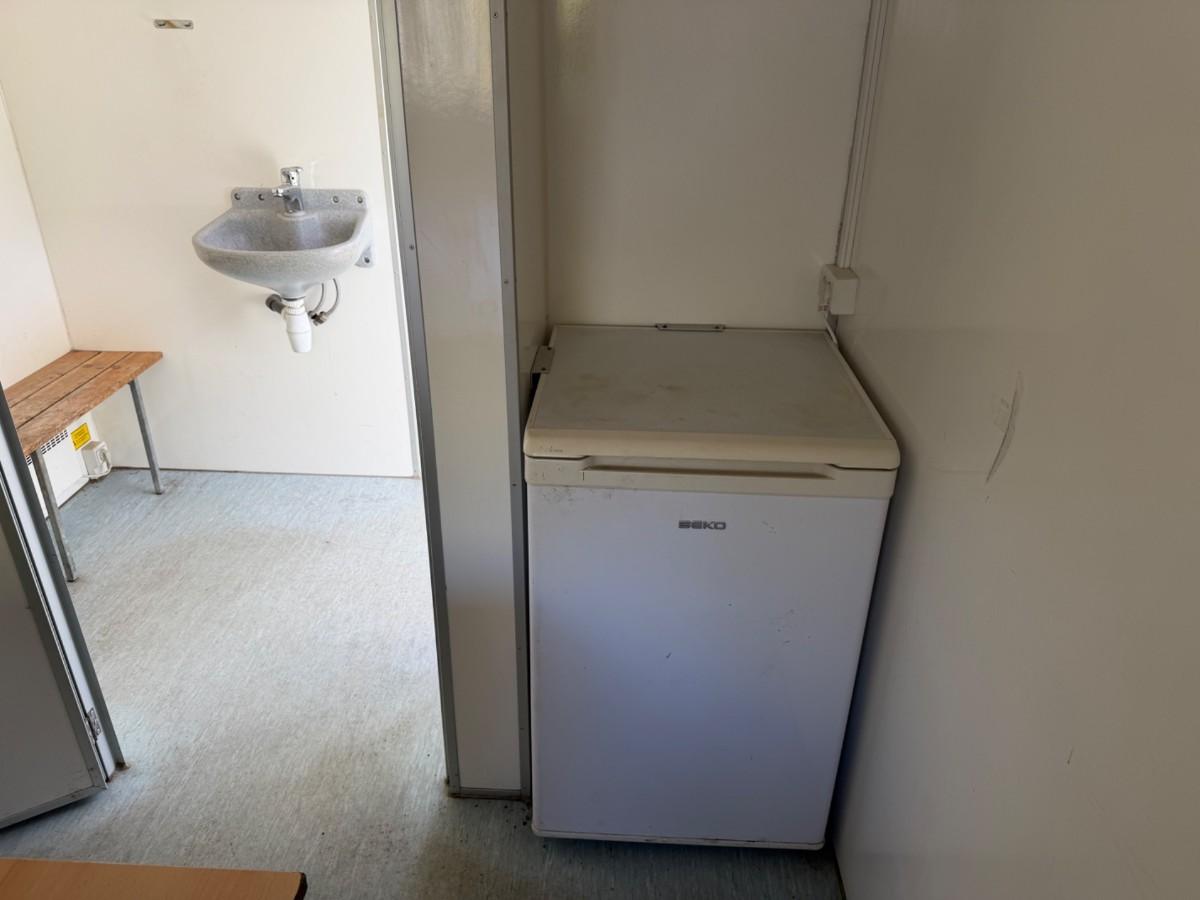 2007 Scanvogn 570 Mannskapsbrakke med WC