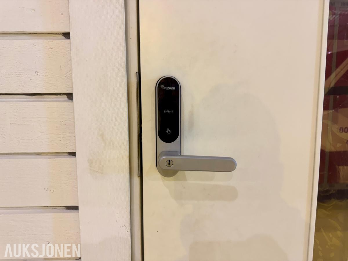 Mannskapsbrakke - garderobebrakke med dusj, toaletter og vaskerenne – 3-fas