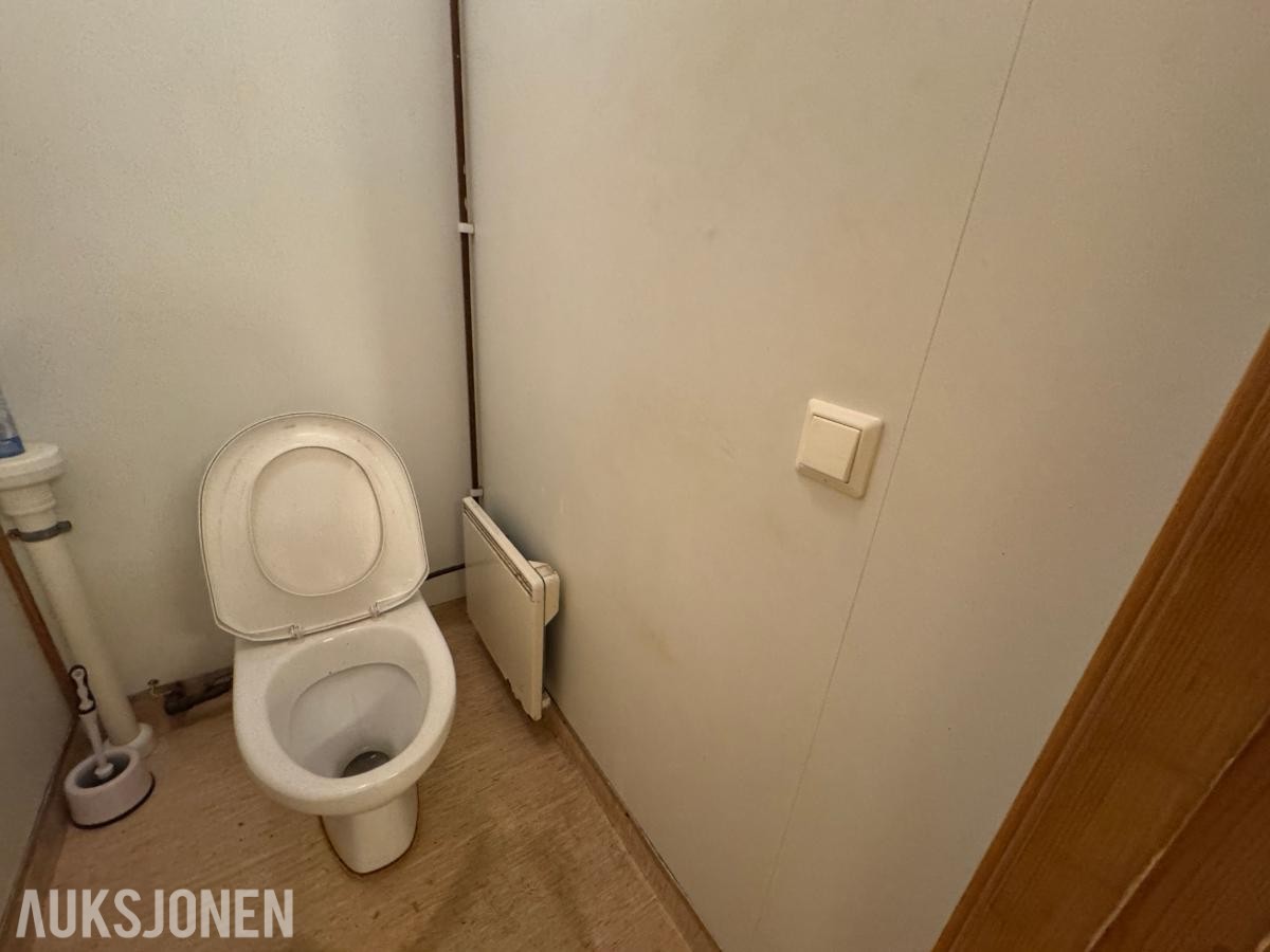 Mannskapsbrakke - garderobebrakke med dusj, toaletter og vaskerenne – 3-fas