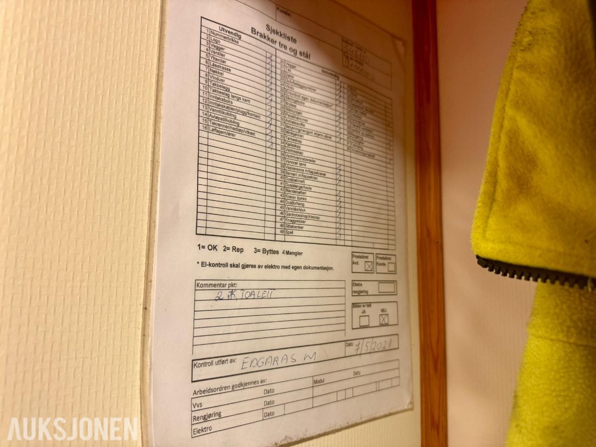 Mannskapsbrakke - garderobebrakke med dusj, toaletter og vaskerenne – 3-fas
