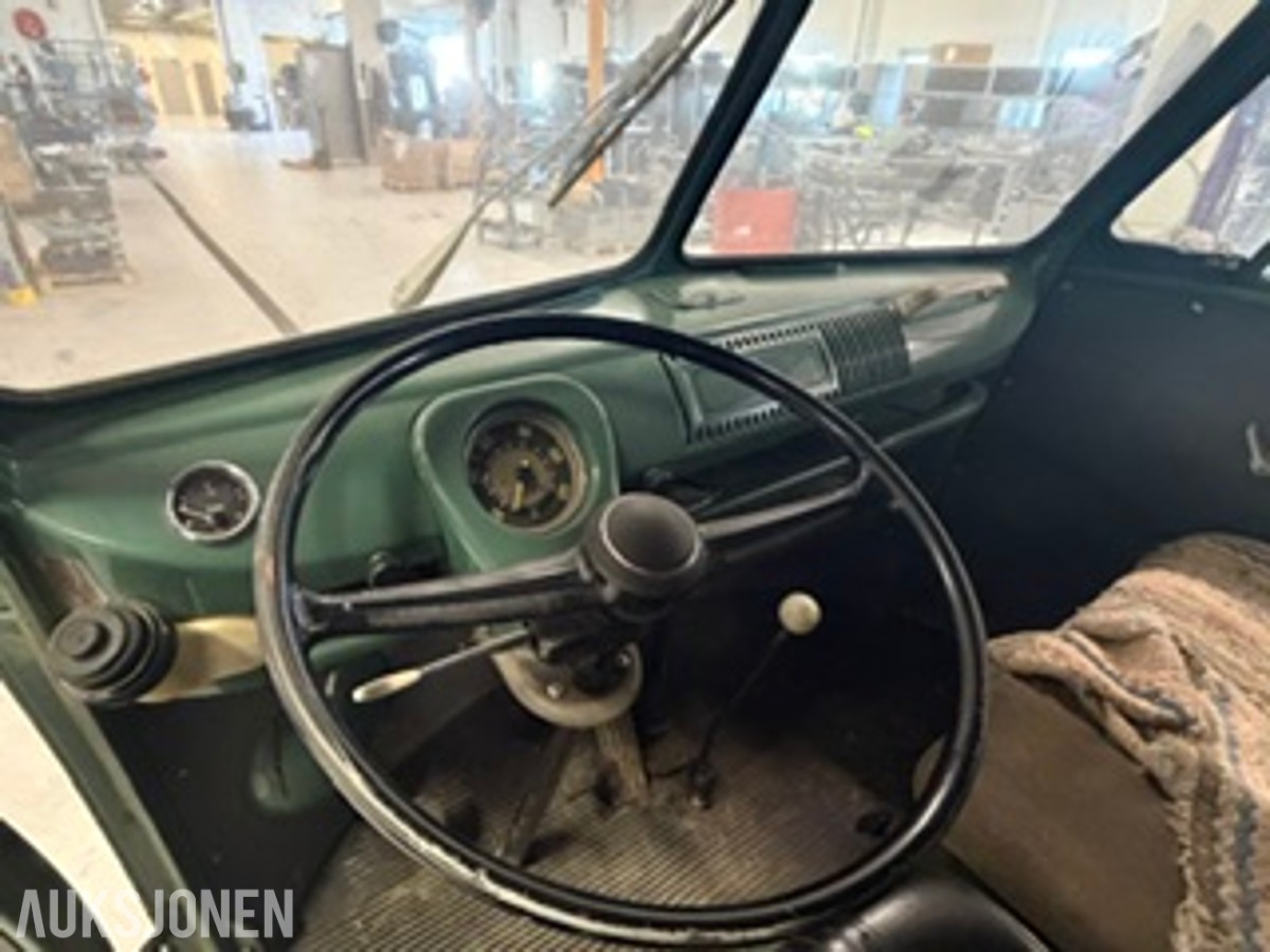 Volkswagen T1 Split Panel 1963 – originalpreget klassiker med flott patina
