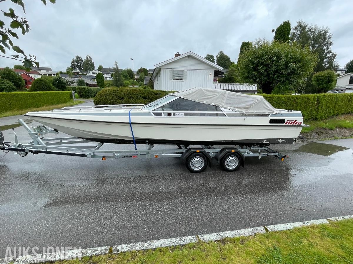 1987 Infra 727 V8 small block med brenderup henger