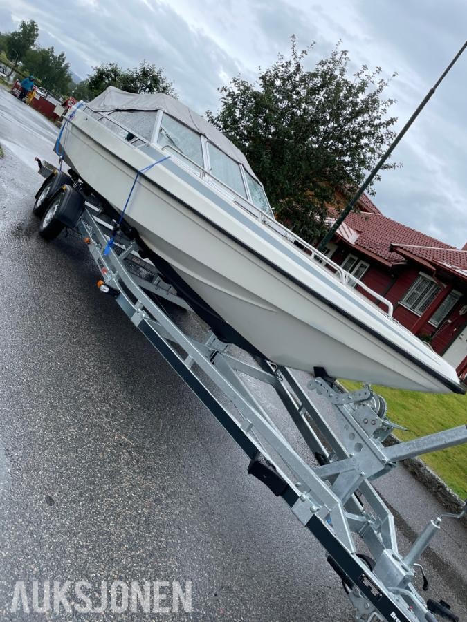 1987 Infra 727 V8 small block med brenderup henger