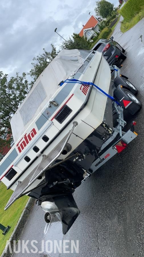 1987 Infra 727 V8 small block med brenderup henger