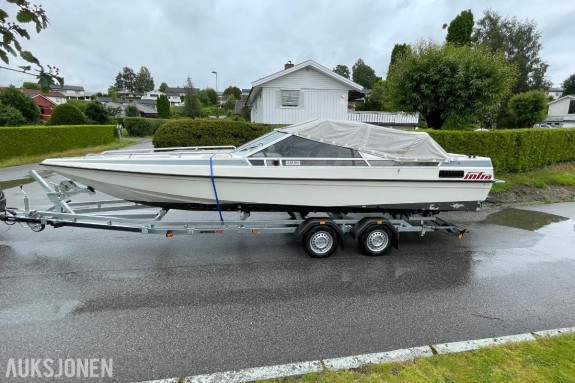 1987 Infra 727 V8 small block med brenderup henger