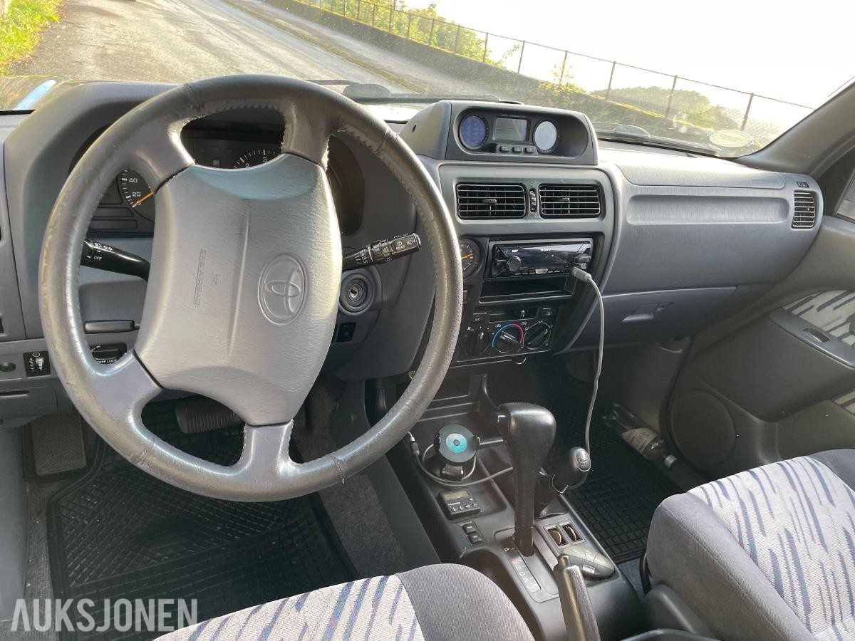 1999 TOYOTA LAND CRUISER 3.0D 125HK 4WD REP.OBJEKT/DELEBIL EU-OK 09.27 KUFANGER