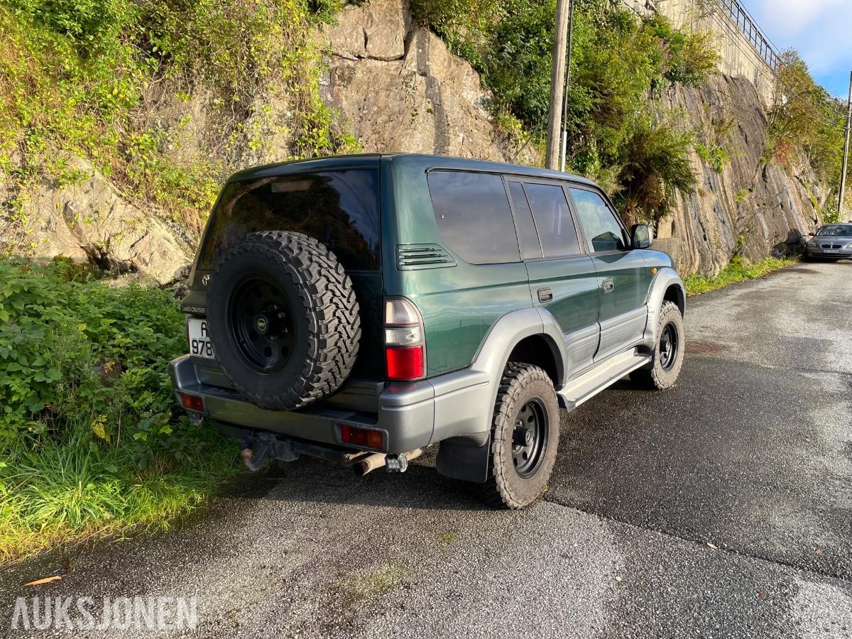 1999 TOYOTA LAND CRUISER 3.0D 125HK 4WD REP.OBJEKT/DELEBIL EU-OK 09.27 KUFANGER