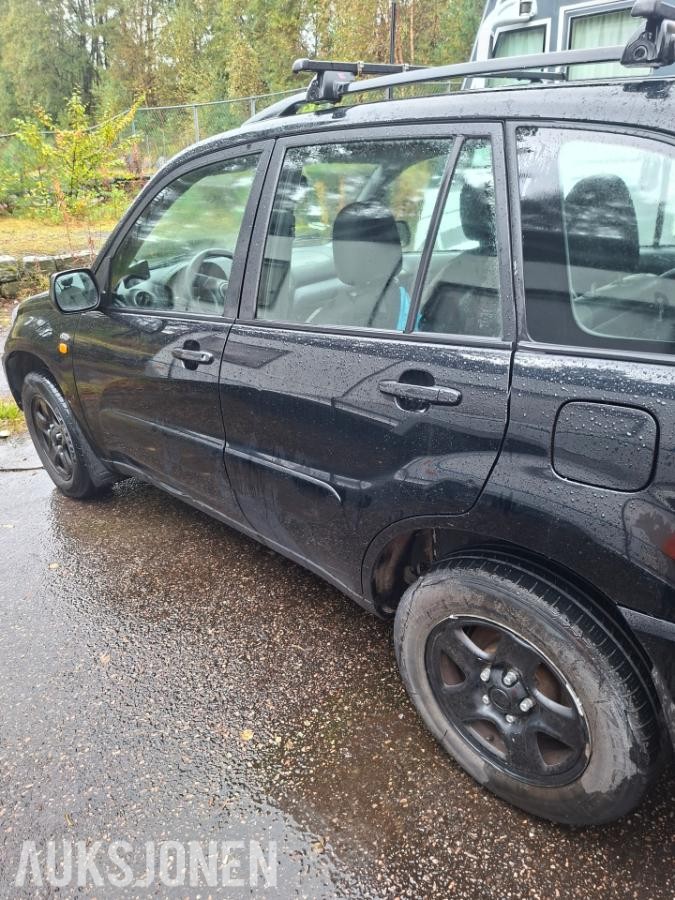 2003 Toyota RAV4 2.0 116hk 4WD hengerfeste motorvarmer skinn