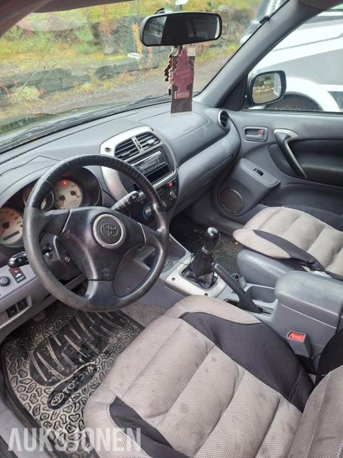 2003 Toyota RAV4 2.0 116hk 4WD hengerfeste motorvarmer skinn