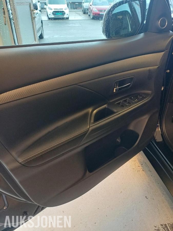 2015 Mitsubishi Outlander 2.3 Diesel 150hk 4WD Automat, Cruisekontroll, Ryggekamera