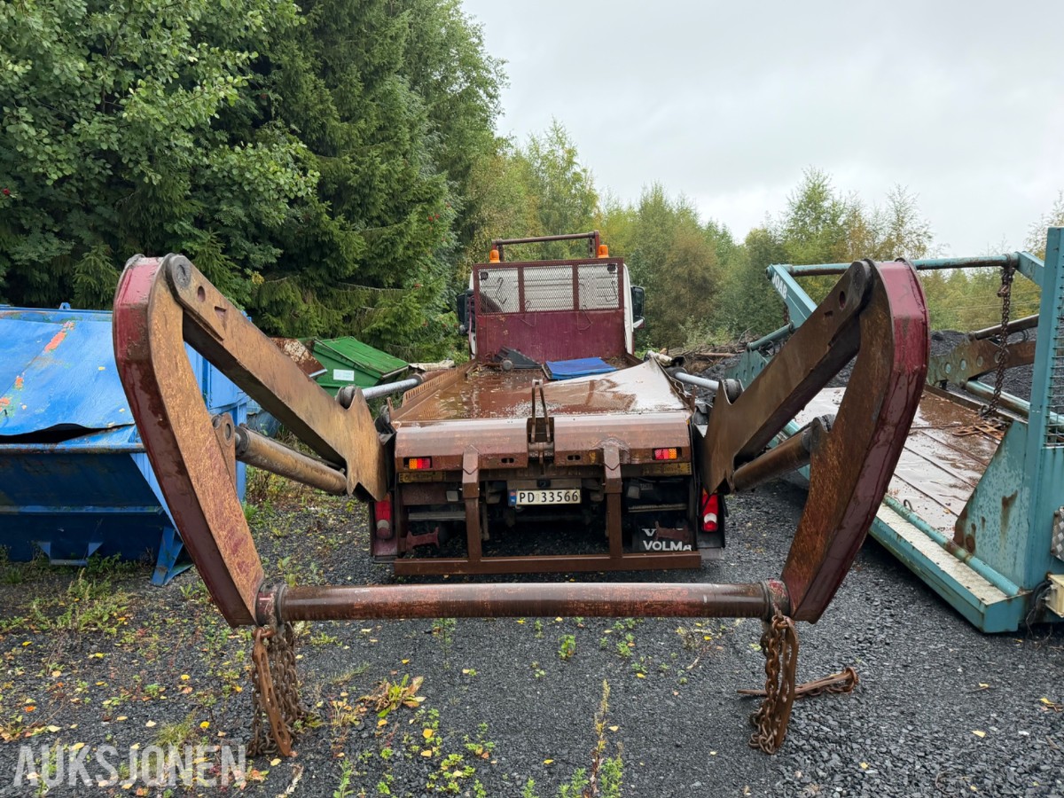 2010 mod. Volvo FM330 6x2 Krokbil, m/Laxo liftdumper