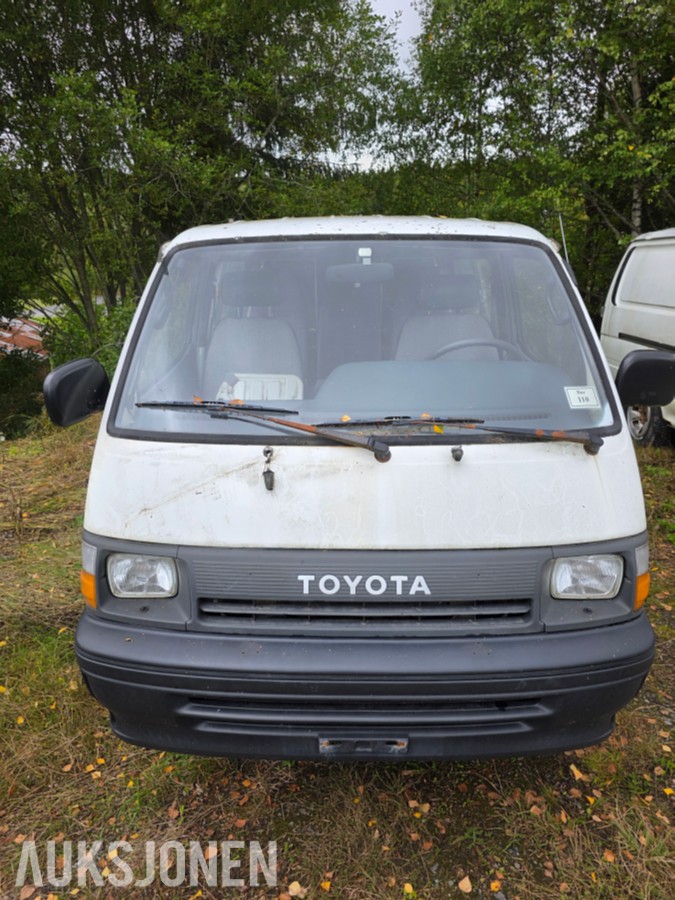 1993 Toyota HiAce 4 WD 5 seter Reparasjon objekt/delebil