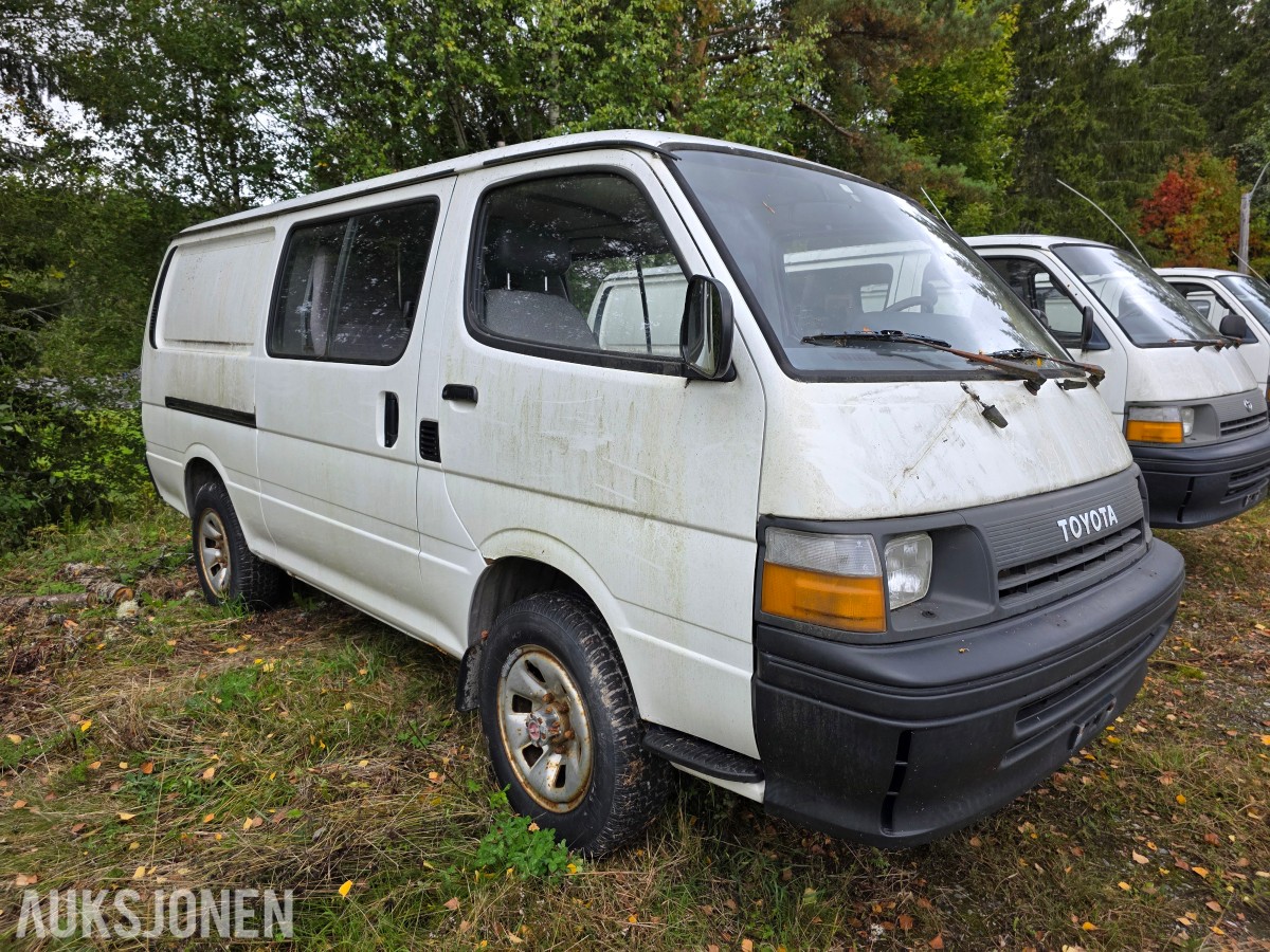 1993 Toyota HiAce 4 WD 5 seter Reparasjon objekt/delebil
