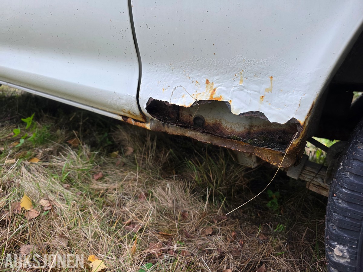 1993 Toyota HiAce 4 WD 5 seter Reparasjon objekt/delebil