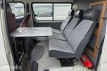 1995 Toyota HiAce 4 WD 5 seter reparasjonsobjekt/delebil