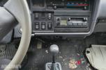 1995 Toyota HiAce 4 WD 5 seter reparasjonsobjekt/delebil