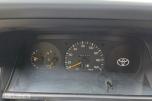 1995 Toyota HiAce 4 WD 5 seter reparasjonsobjekt/delebil