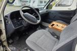 1995 Toyota HiAce 4 WD 5 seter reparasjonsobjekt/delebil
