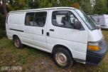 1995 Toyota HiAce 4 WD 5 seter reparasjonsobjekt/delebil