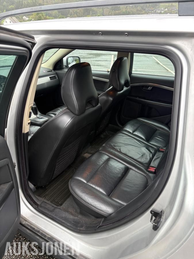 2008 Volvo XC70 2.4 185hk AWD automat cruisekontroll hengerfeste skinn