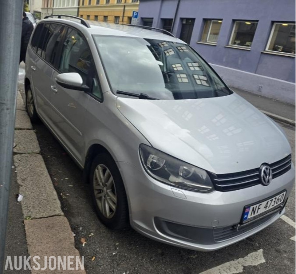 2011 Volkswagen Touran 1.6 TDI 105HK AUTOMAT, HENGERFESTE, S+V DEKK