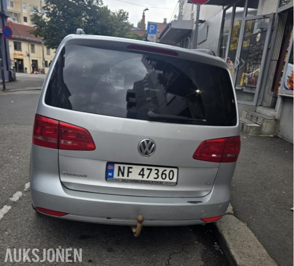 2011 Volkswagen Touran 1.6 TDI 105HK AUTOMAT, HENGERFESTE, S+V DEKK