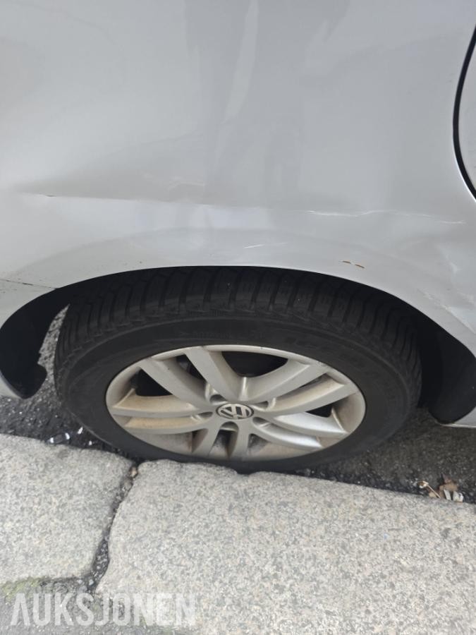 2011 Volkswagen Touran 1.6 TDI 105HK AUTOMAT, HENGERFESTE, S+V DEKK