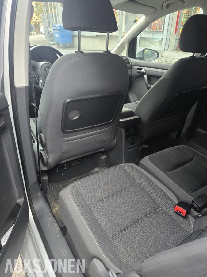 2011 Volkswagen Touran 1.6 TDI 105HK AUTOMAT, HENGERFESTE, S+V DEKK