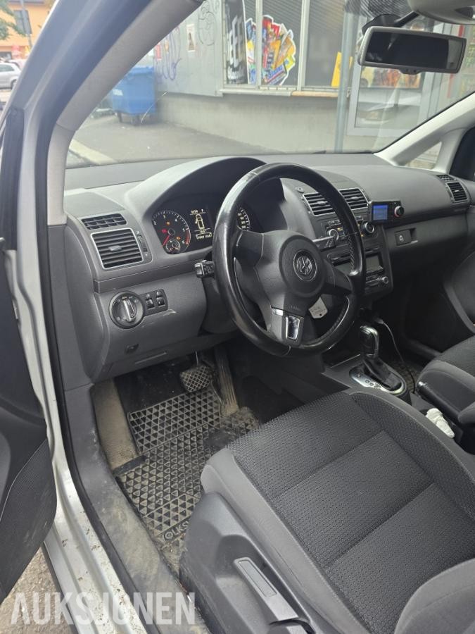 2011 Volkswagen Touran 1.6 TDI 105HK AUTOMAT, HENGERFESTE, S+V DEKK