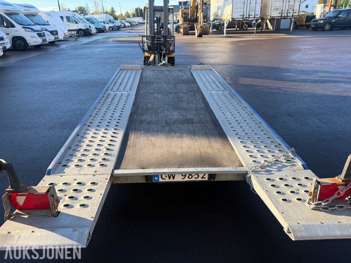 2016 WIOLA Vangsgutadn biltransporttilhenger 3 000 kg, 2 aksler