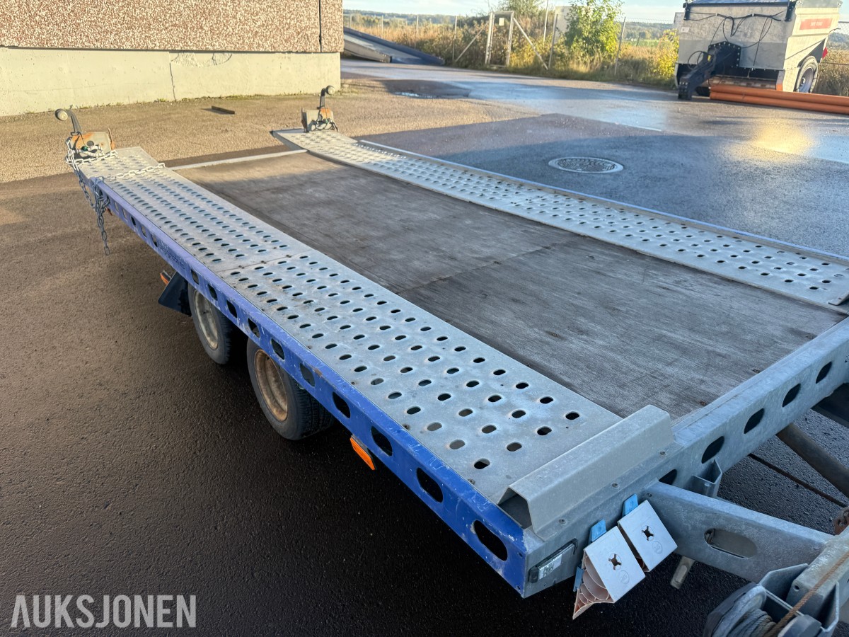 2016 WIOLA Vangsgutadn biltransporttilhenger 3 000 kg, 2 aksler