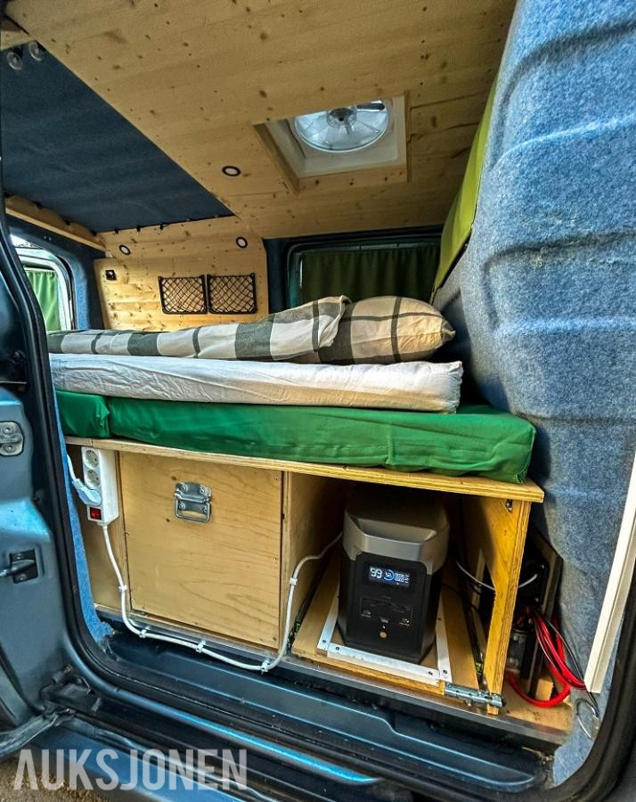 Campervan - Peugeot Expert – Automat – 150x200 seng – EcoFlow – MaxxFan