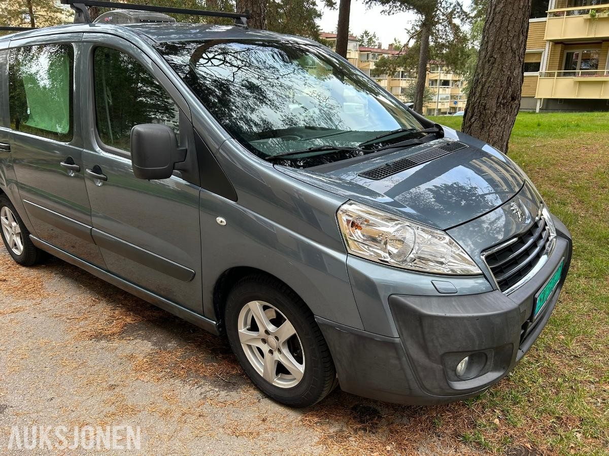 Campervan - Peugeot Expert – Automat – 150x200 seng – EcoFlow – MaxxFan