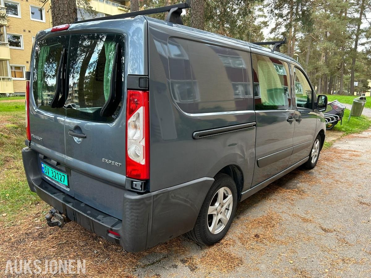Campervan - Peugeot Expert – Automat – 150x200 seng – EcoFlow – MaxxFan
