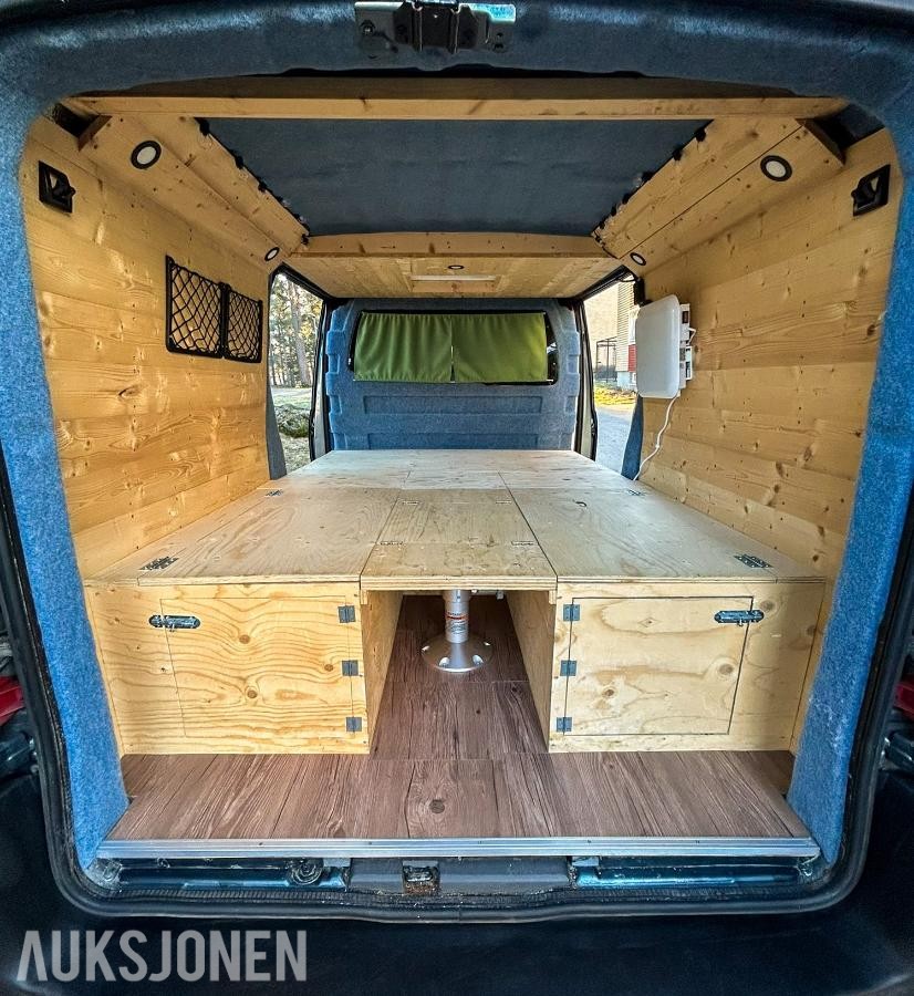 Campervan - Peugeot Expert – Automat – 150x200 seng – EcoFlow – MaxxFan