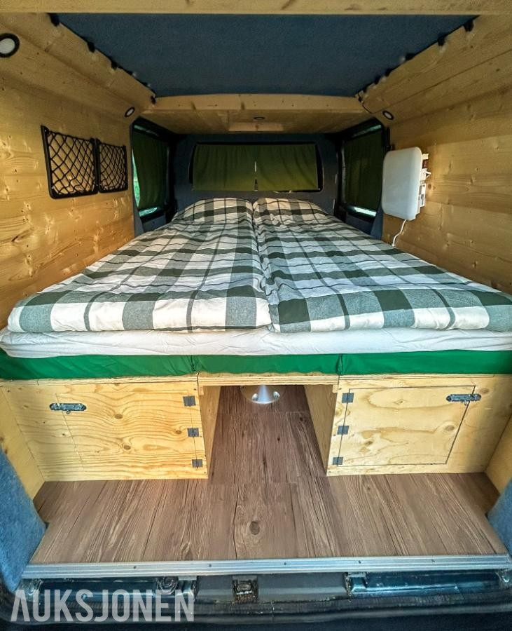 Campervan - Peugeot Expert – Automat – 150x200 seng – EcoFlow – MaxxFan
